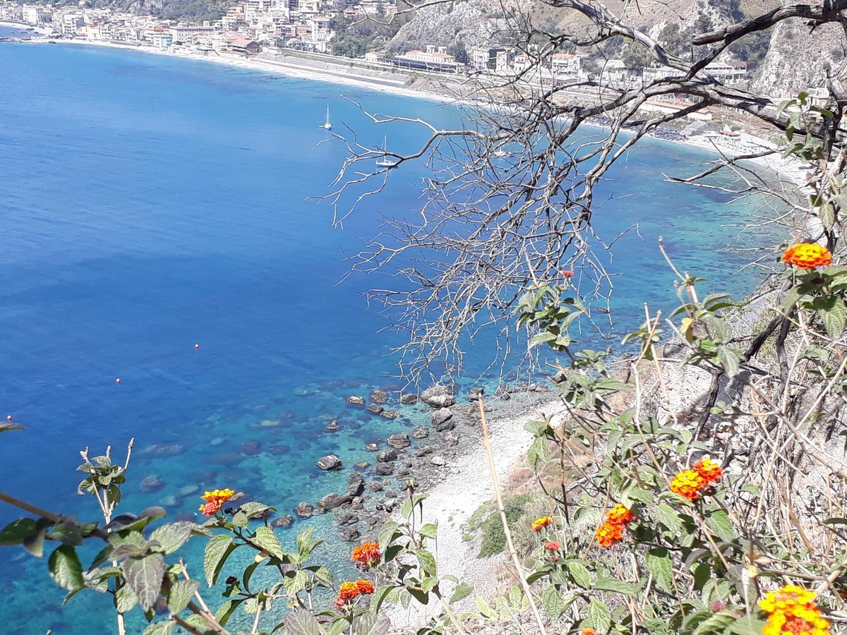 B&B Fragranza Di Sicilia Джардини-Наксос Экстерьер фото